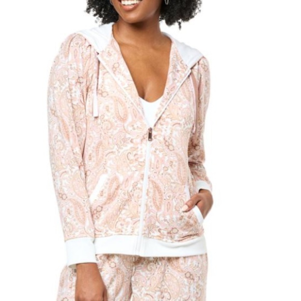 Lacey Chabert Pleated-Shoulder Hoodie‎ - 804-056